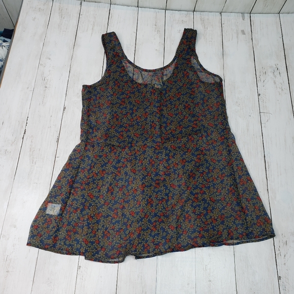 Converse One Star Sheer Chiffon Floral Print Top - Picture 5 of 5